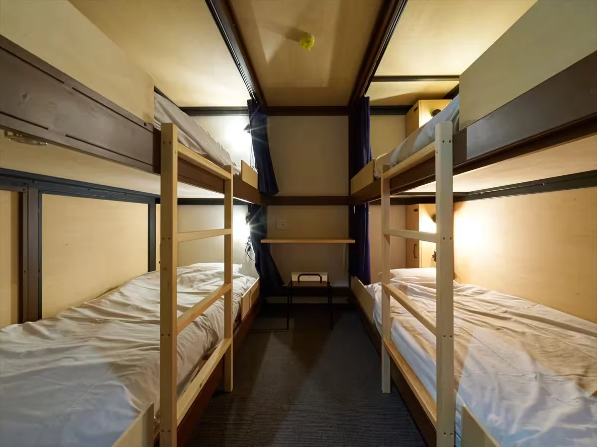 4F private cabin beds